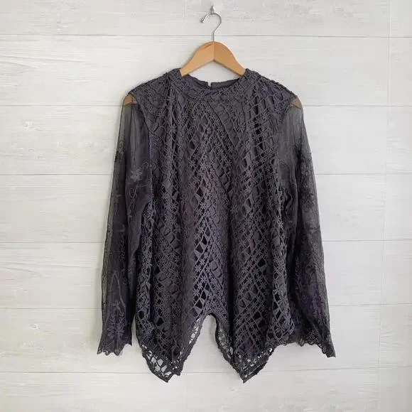 Black Lace Long-Sleeve Blouse - Picture 1 of 7